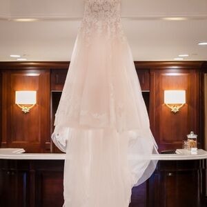 Pronovias Cream Wedding Dress